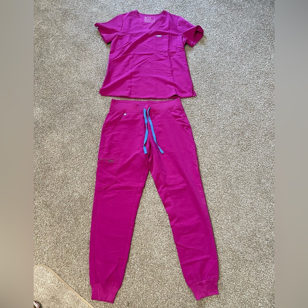 FIGS Fuschia Catarina top with Zamora joggers